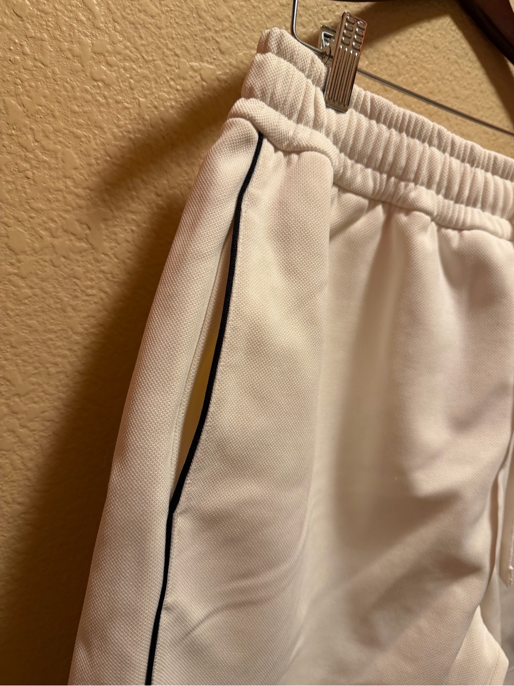 New Authentic Gucci Logo Colors Shorts White Size XL / 32 - 38 Waist - Picture 6 of 14